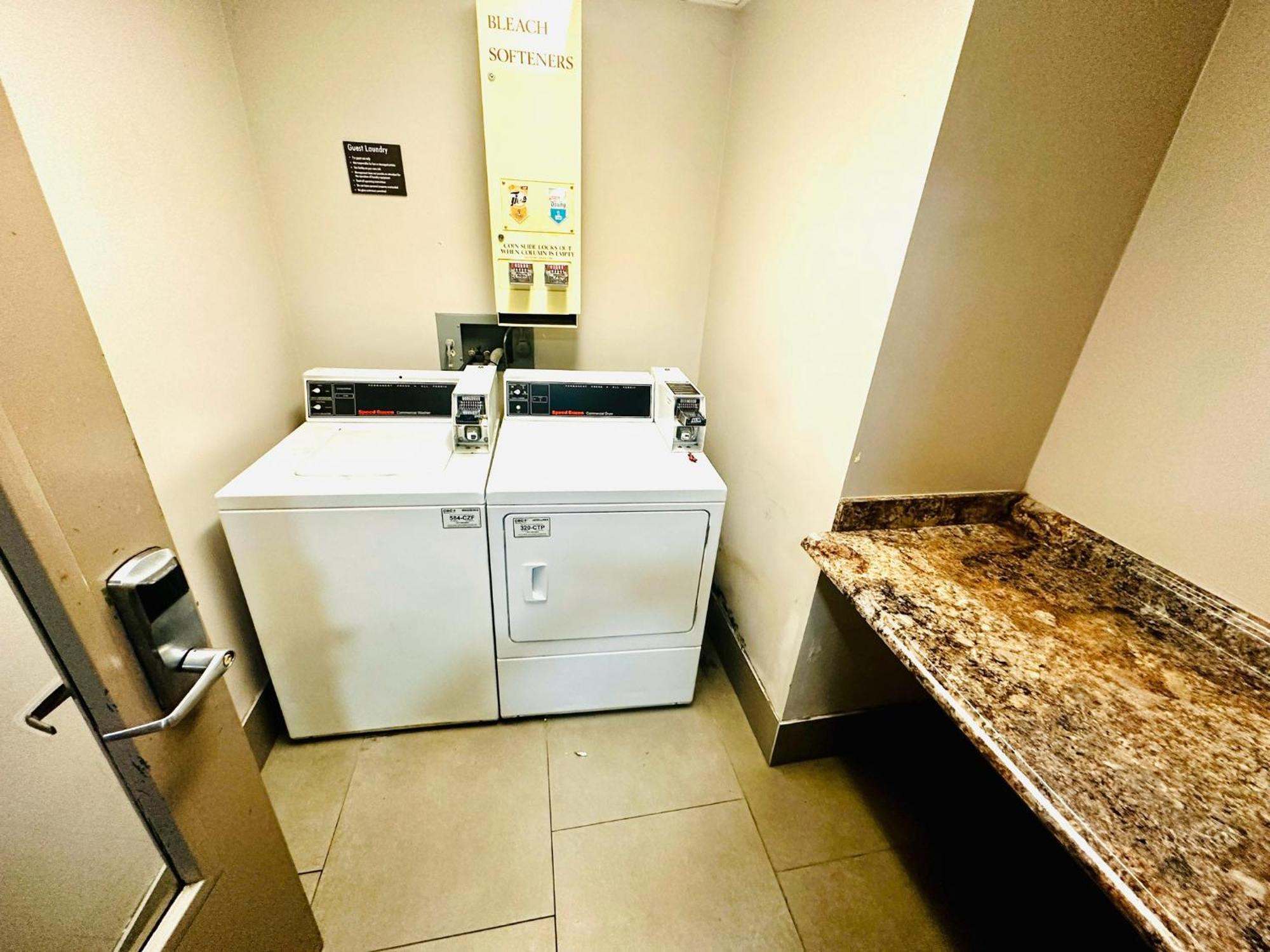 Radiant Inn And Suites Murfreesboro Ngoại thất bức ảnh